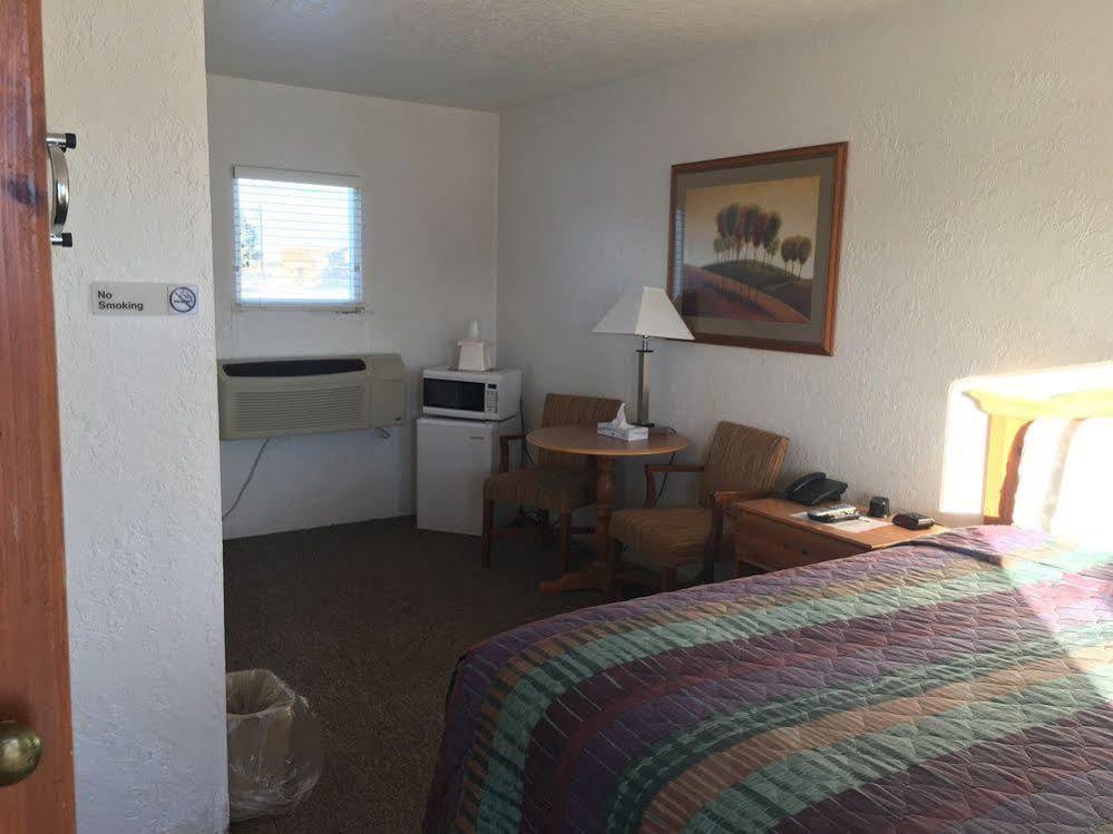 Circle S Lodge Gering Dış mekan fotoğraf